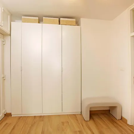 Διαμέρισμα Two Bedroom Cozy Vimalu